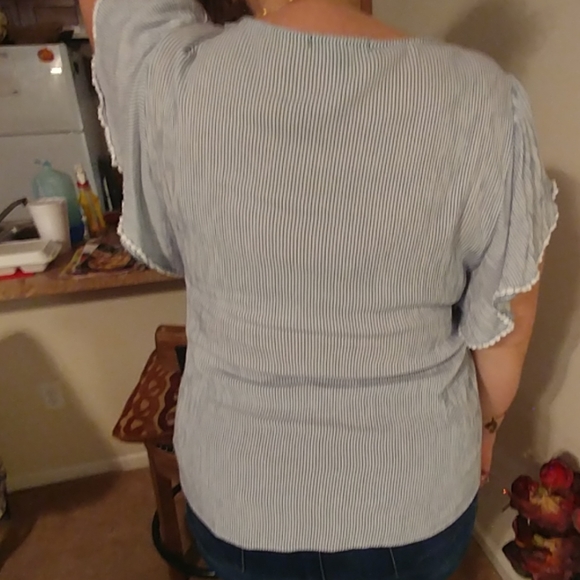 Signature Studio top,size L, pinstripes - Picture 2 of 8